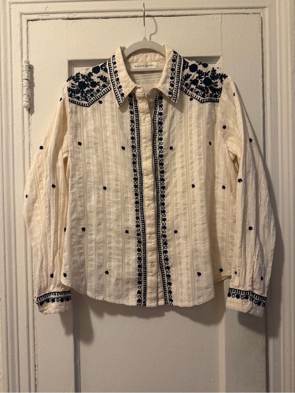 Madison Hotel Salinger Embroidered Textured Button Up
